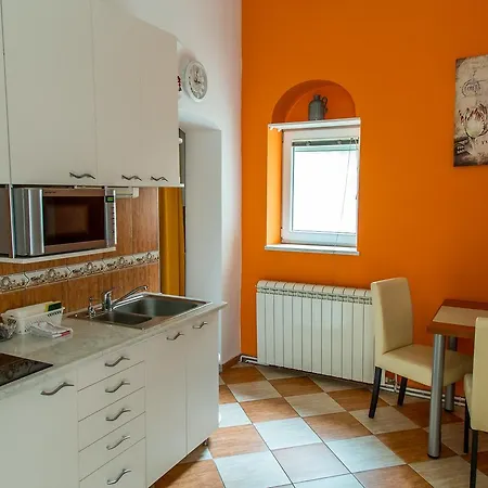 Downtown Apartment *